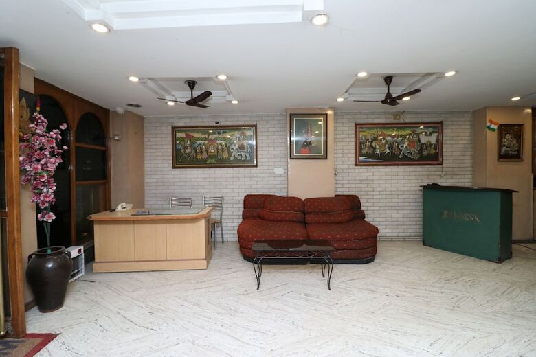 Oyo 10556 Hotel India International