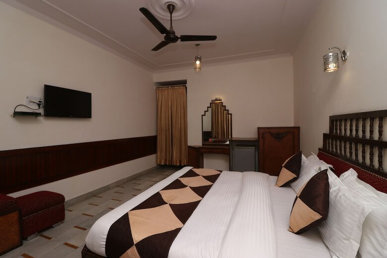 Oyo 10556 Hotel India International