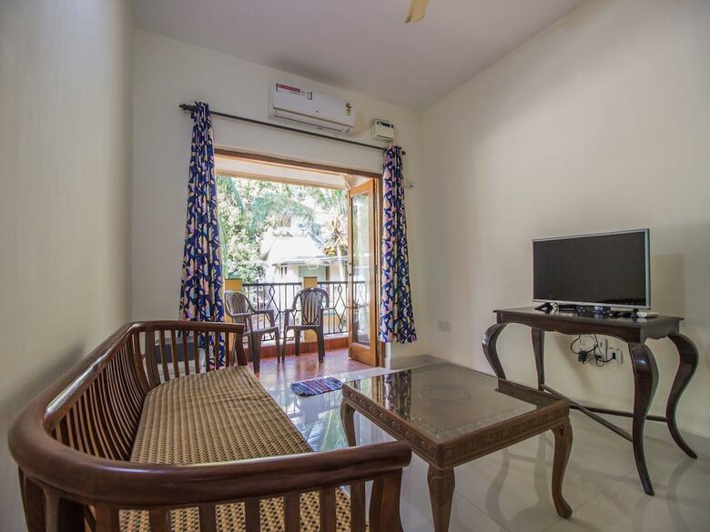 Villa Oyo 11573 Home Breezy 2bhk Candolim