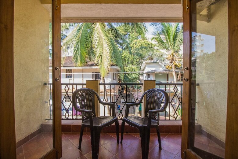 Villa Oyo 11573 Home Breezy 2bhk Candolim