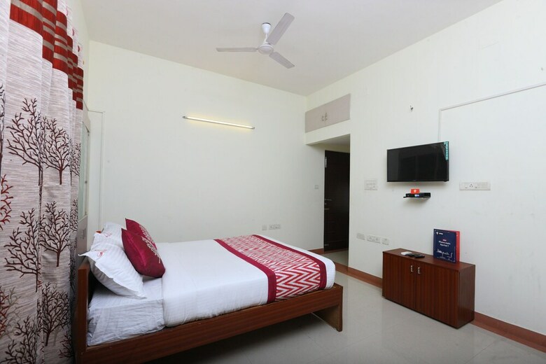 Hotel Oyo 10545 Sorgam Serviced Apartments