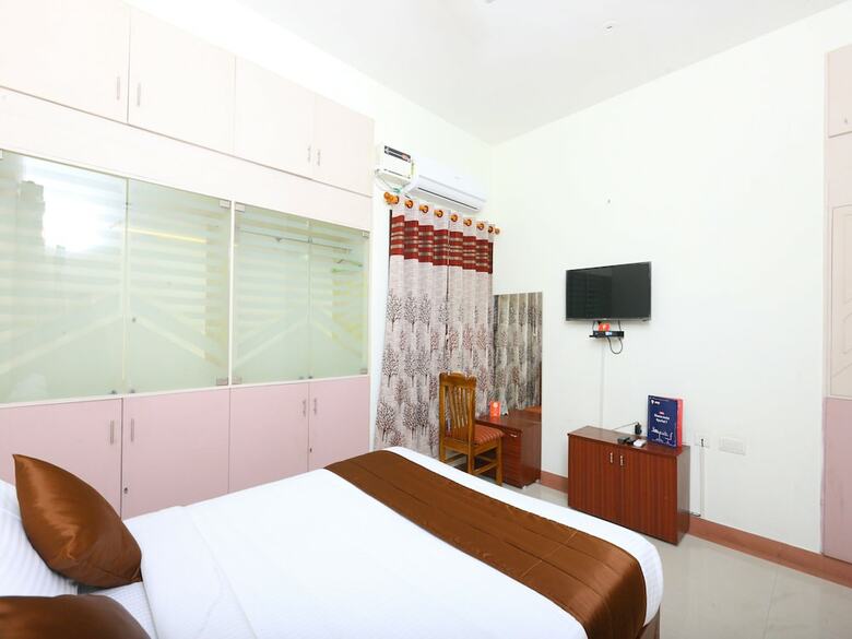 Hotel Oyo 10545 Sorgam Serviced Apartments