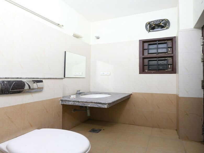 Hotel Oyo 10545 Sorgam Serviced Apartments