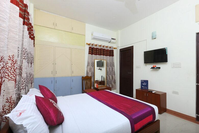Hotel Oyo 10545 Sorgam Serviced Apartments