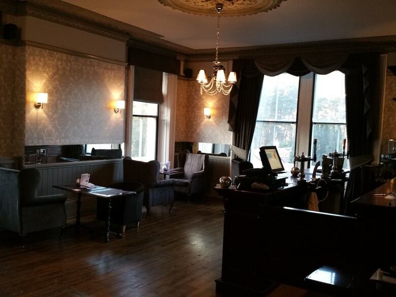 The Coquetvale Hotel