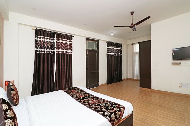Hotel Oyo 11495 Mehta Guest House
