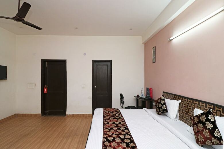 Hotel Oyo 11495 Mehta Guest House