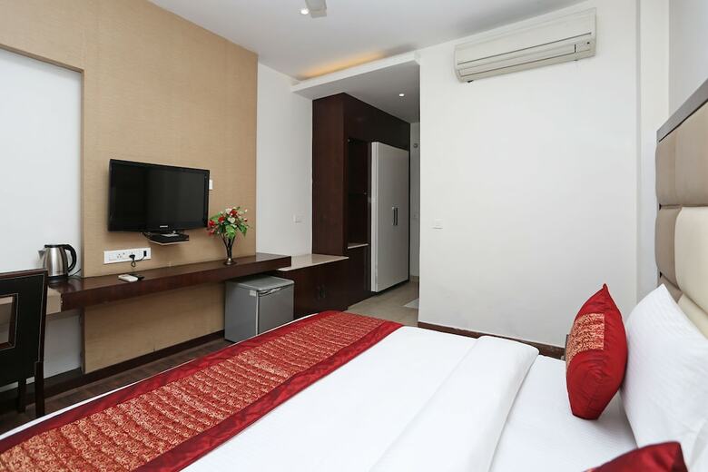 Hotel Oyo 11337 Asian Hospitality