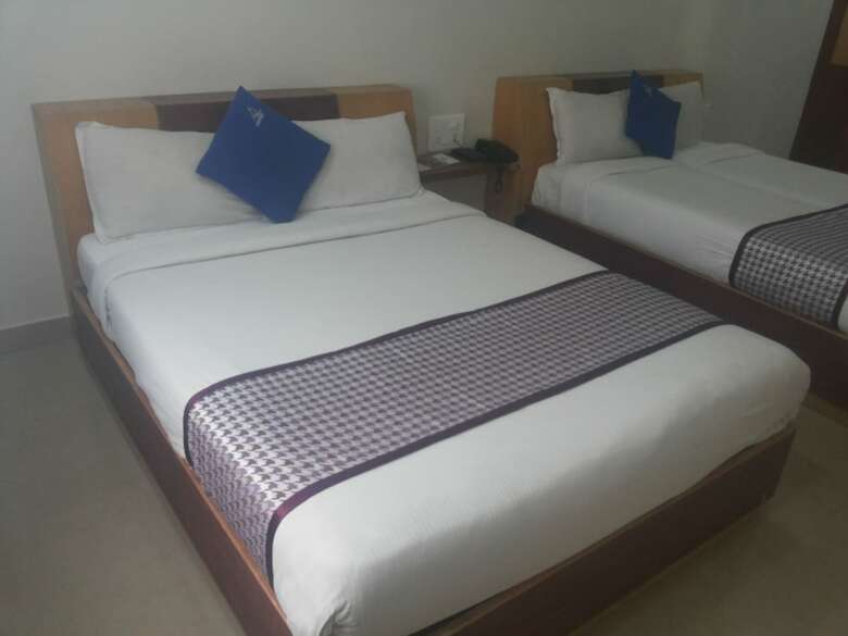 Hotel White Parrot