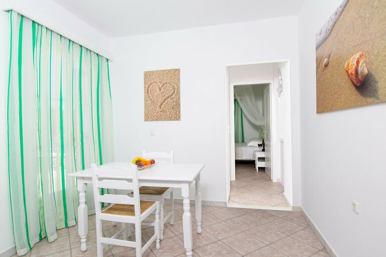 Aparthotel Mylos Hotel