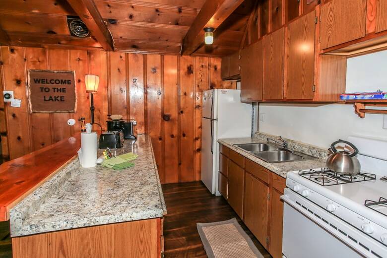 Cabana Ski Bunny Lodge