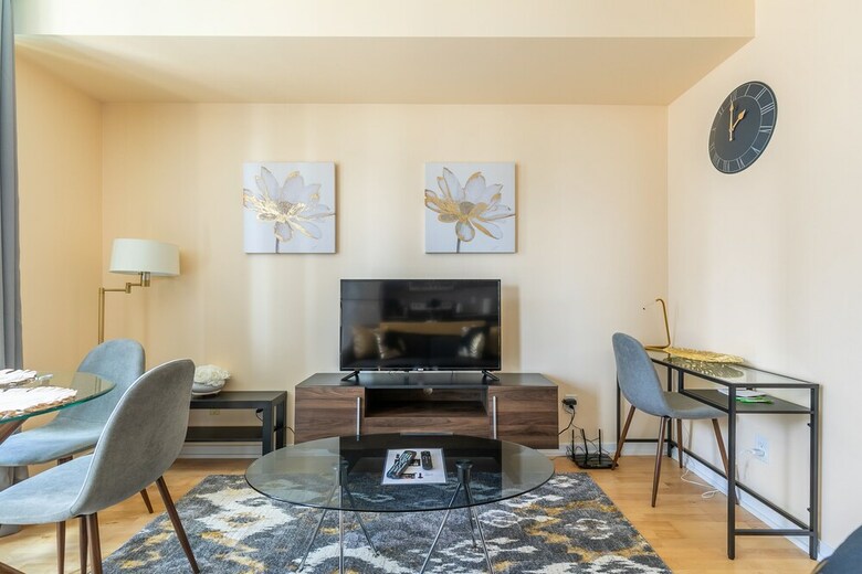 Apartamentos Simply Comfort. Maple Leaf Square