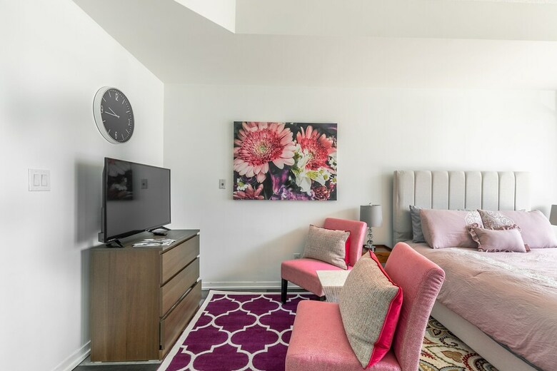 Apartamentos Simply Comfort. Maple Leaf Square