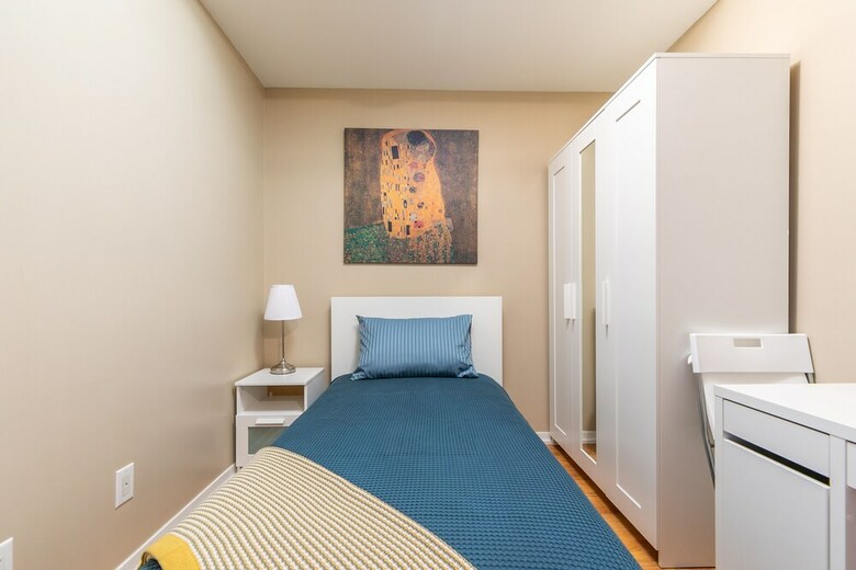 Apartamentos Simply Comfort. Maple Leaf Square
