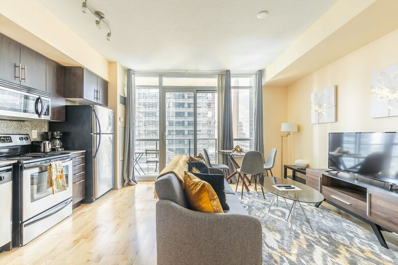 Apartamentos Simply Comfort. Maple Leaf Square