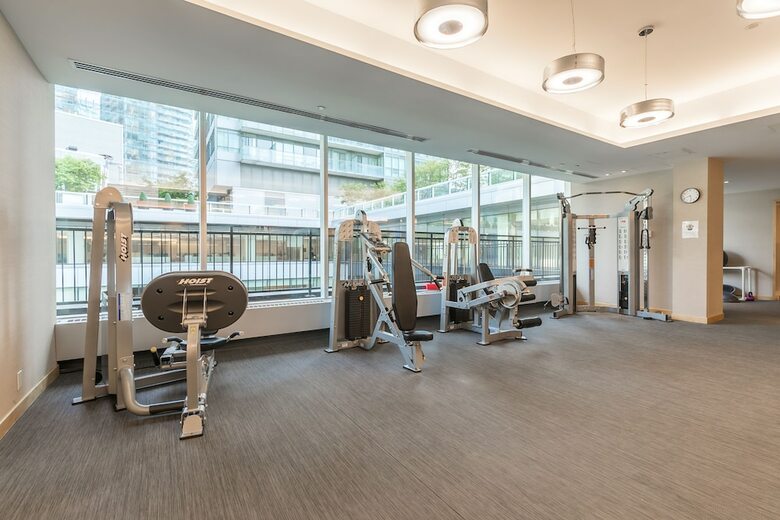 Apartamentos Simply Comfort. Maple Leaf Square