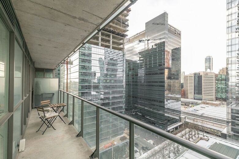 Apartamentos Simply Comfort. Maple Leaf Square