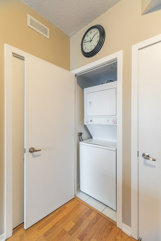 Apartamentos Simply Comfort. Maple Leaf Square