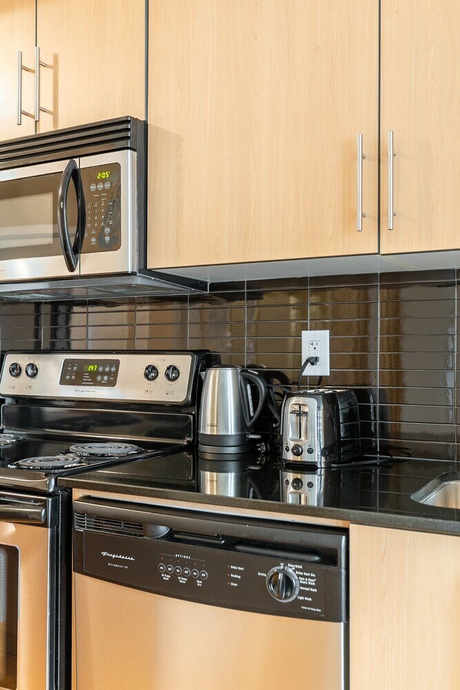 Apartamentos Simply Comfort. Maple Leaf Square