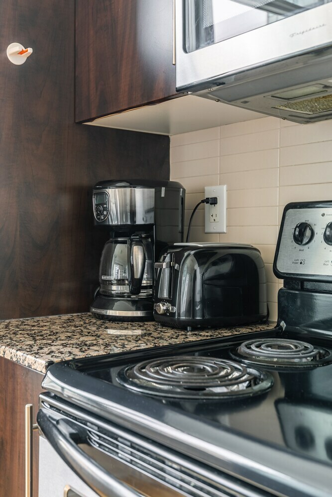Apartamentos Simply Comfort. Maple Leaf Square