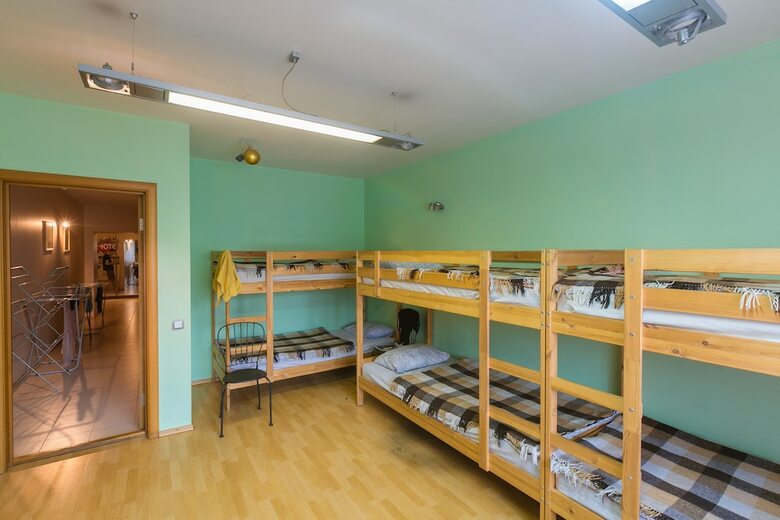 Hostal Stop-house