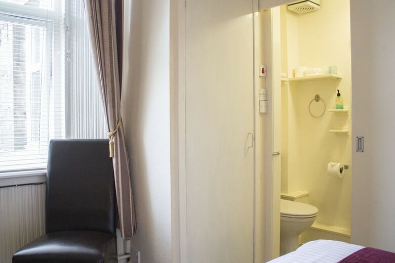 Hotel Auld Manse Guest House & Apartment