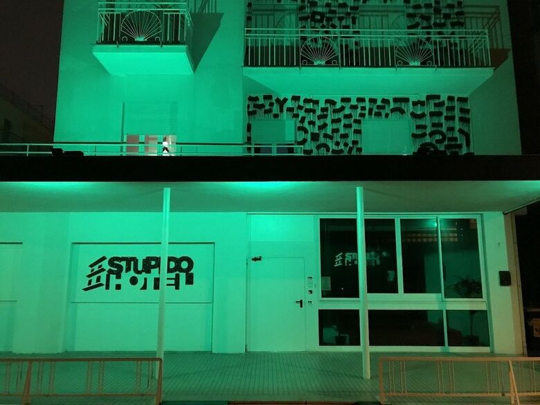 Stupido Hotel