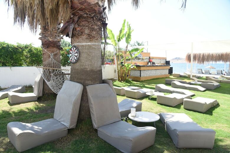 Tasev Apart Hotel