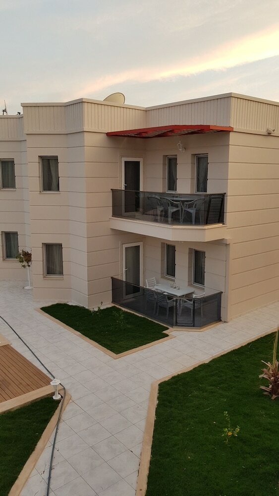 Tasev Apart Hotel