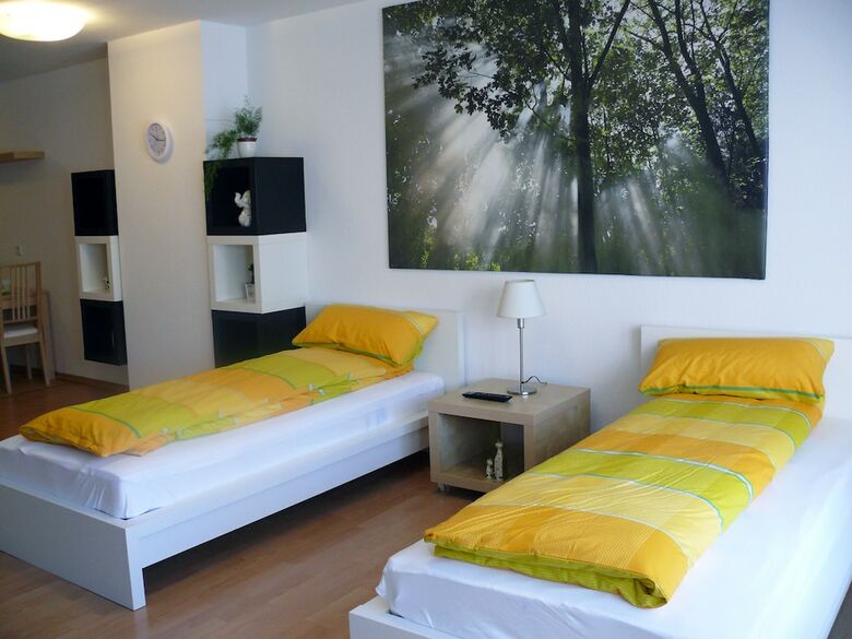 Apartments Jahnstra�e