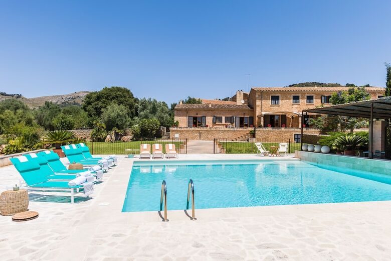 Villa Residence By G Cas Comte