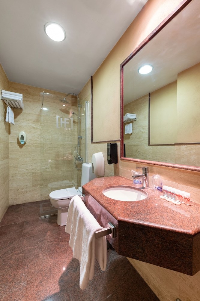 Oyo Hotel Francabel