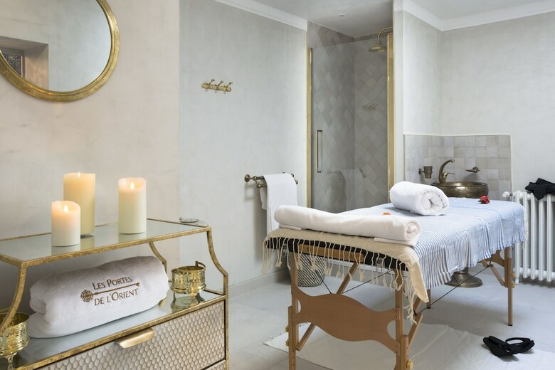 Hotel Riad Spa Les Portes De L'orient Tours