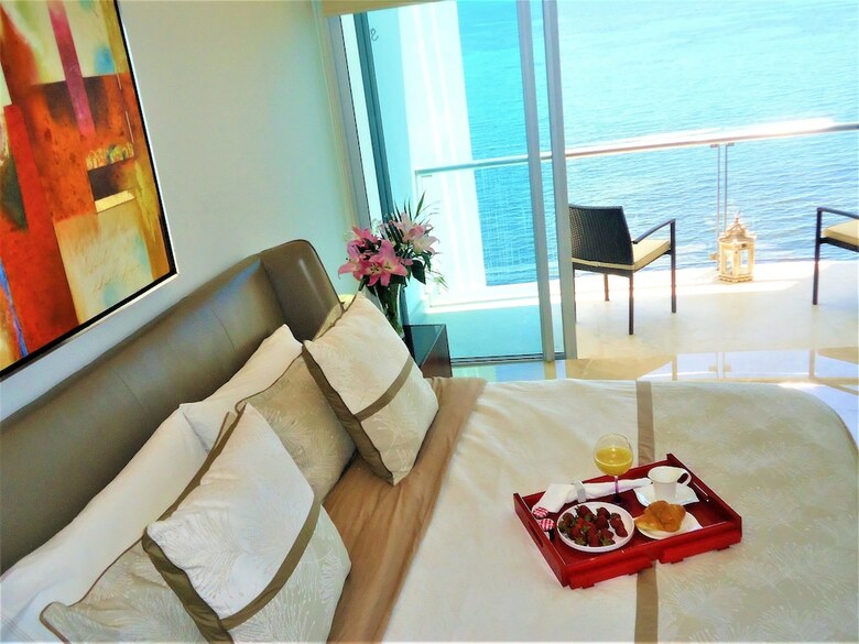 Aparthotel Tu Mirada Al Mar Beachfront Tower & Spa (3 Bedroom Condos)