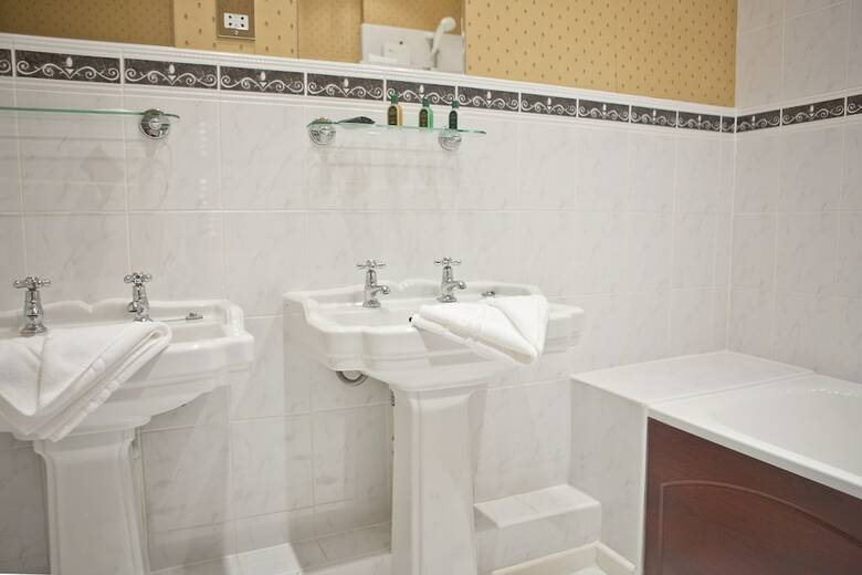The Marstan Hotel