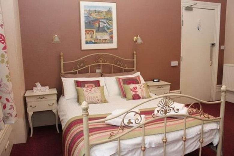 Hotel The Sherwood - Guest House