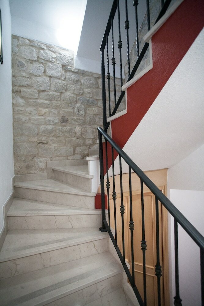 Apartment And Room Ursa