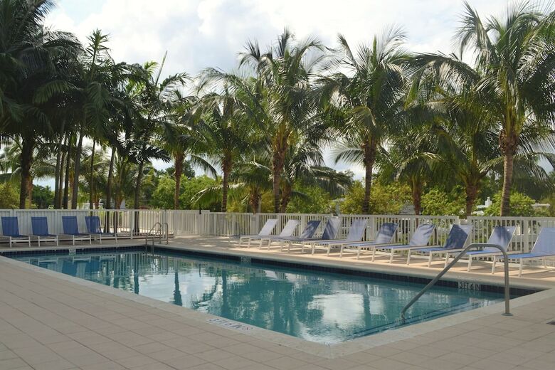 Apartamentos Oaks On The River Boutique Residences