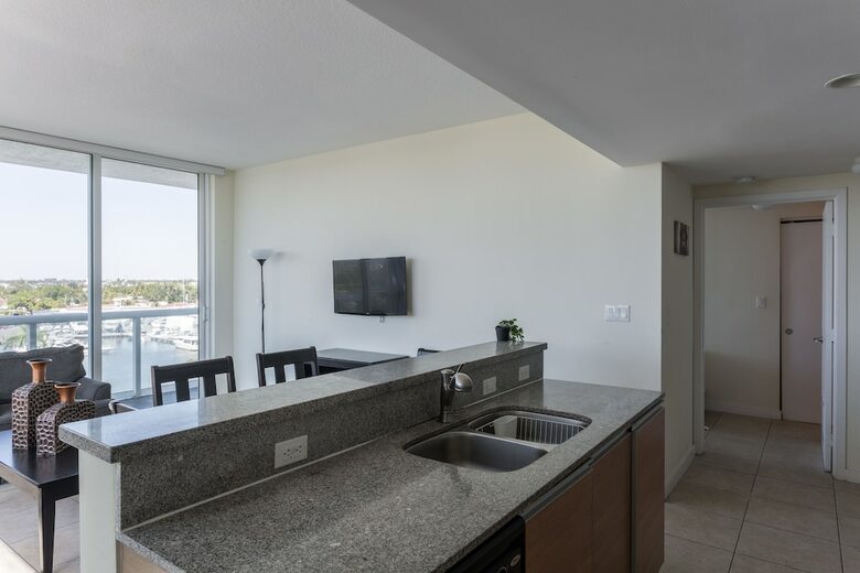 Apartamentos Oaks On The River Boutique Residences