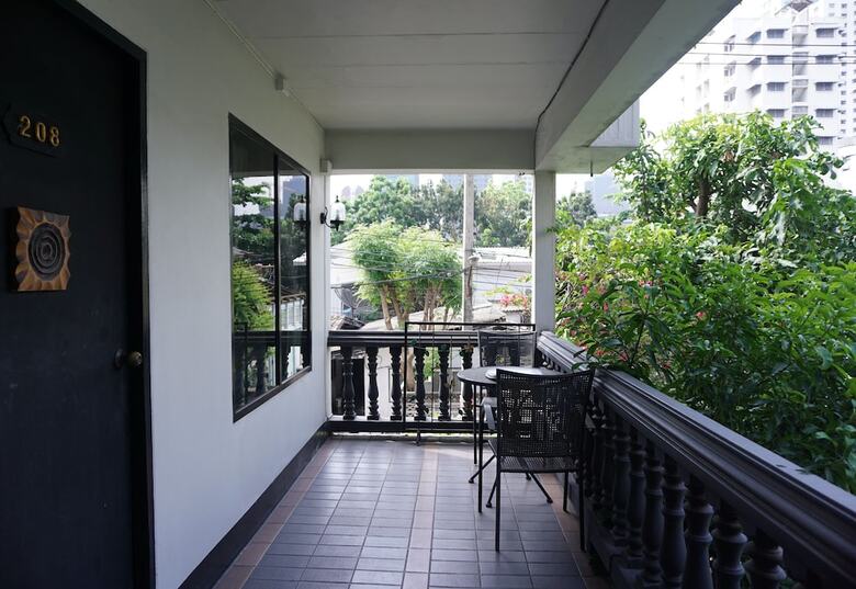 Hotel Borarn House