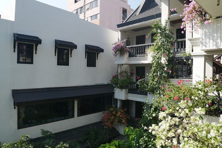 Hotel Borarn House