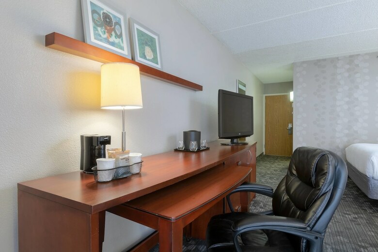 Hotel Courtyard By Marriott Atlanta Windy Hill/ballpark