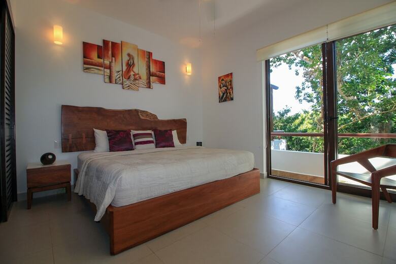 Jungle & Ocean View Penthouse By Olahola