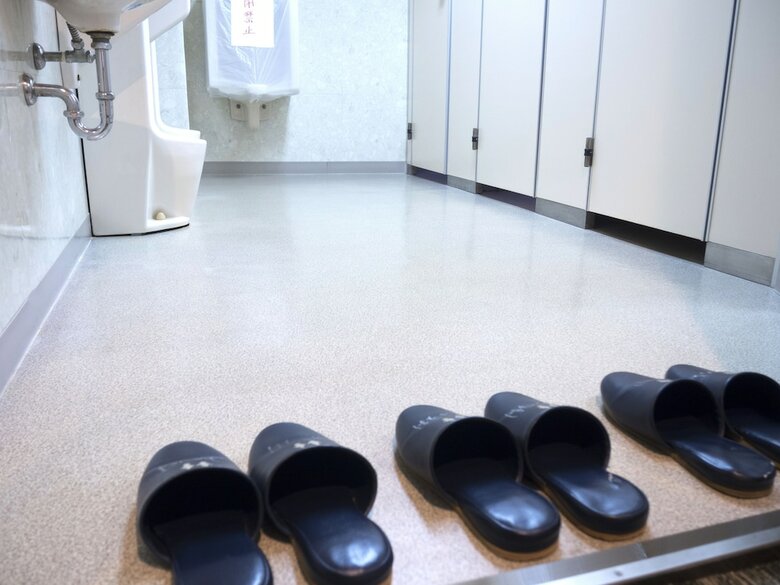 Capsule Hotel Hatagoya