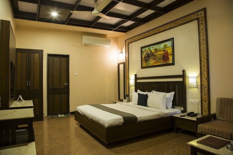 Hotel Mount Regency