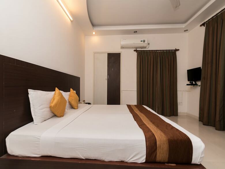 Hotel Oyo 2766 Apartment Salt Lake