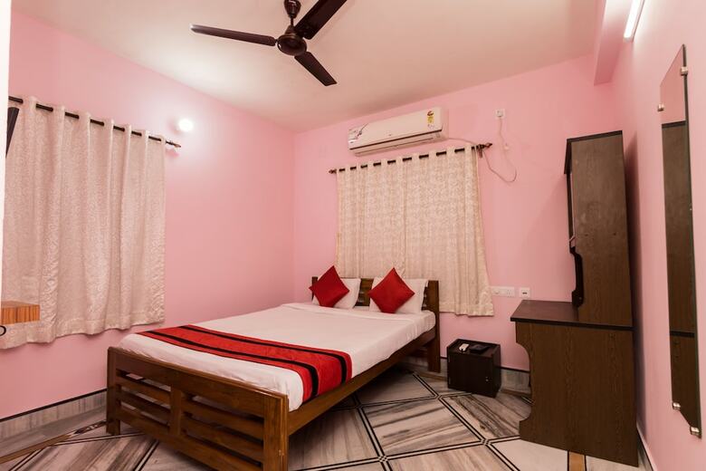 Hotel Oyo 9000 The Syncretic Guest House