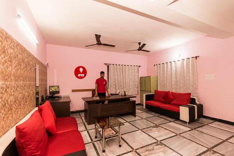Hotel Oyo 9000 The Syncretic Guest House