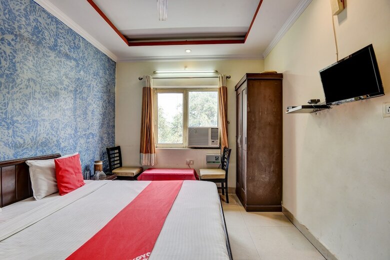 Oyo 4073 Hotel Esskay