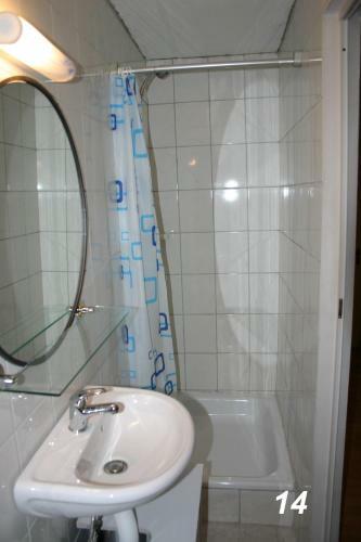 Hotel-pension "alte Schule"